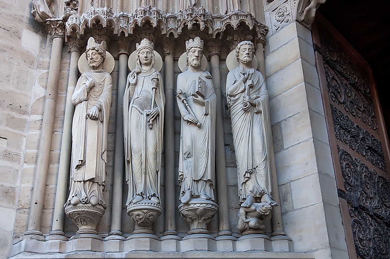 King David, the Queen of Sheba, King Solomon and Saint Peter, Portal of St. Anne, Notre Dame Cathedral, Paris. Credit: Alisa24 / Shutterstock.com