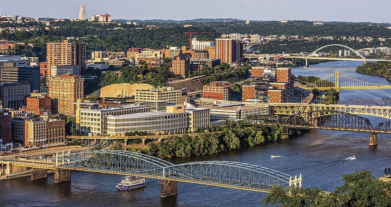 The stunning landscape of Pittsburgh, Pennsylvania. Image credit: Bruce Emmerling from Pixabay
