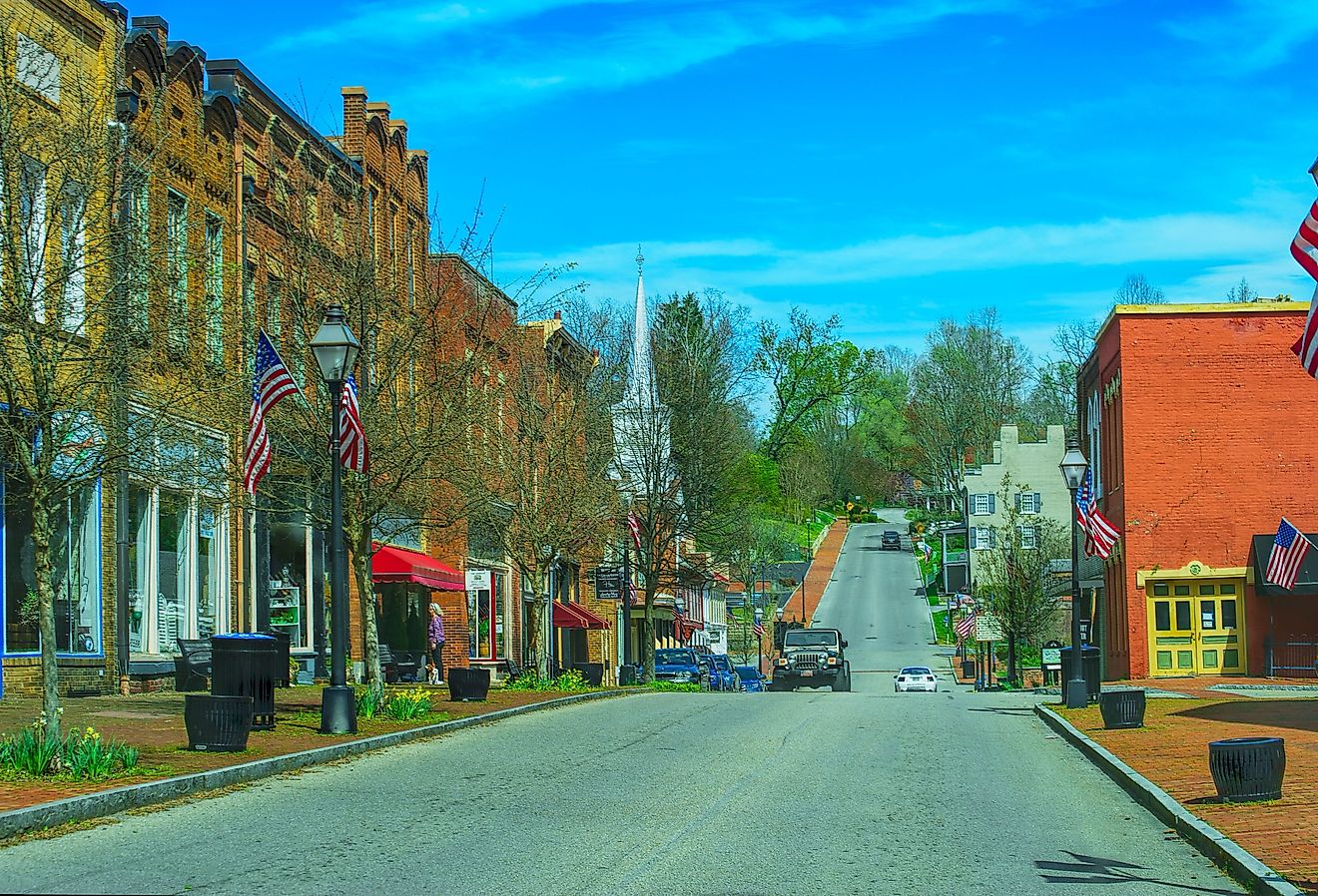 Downtown street in Jonesborough, Tennessee. Image credit Dee Browning via Shutterstock