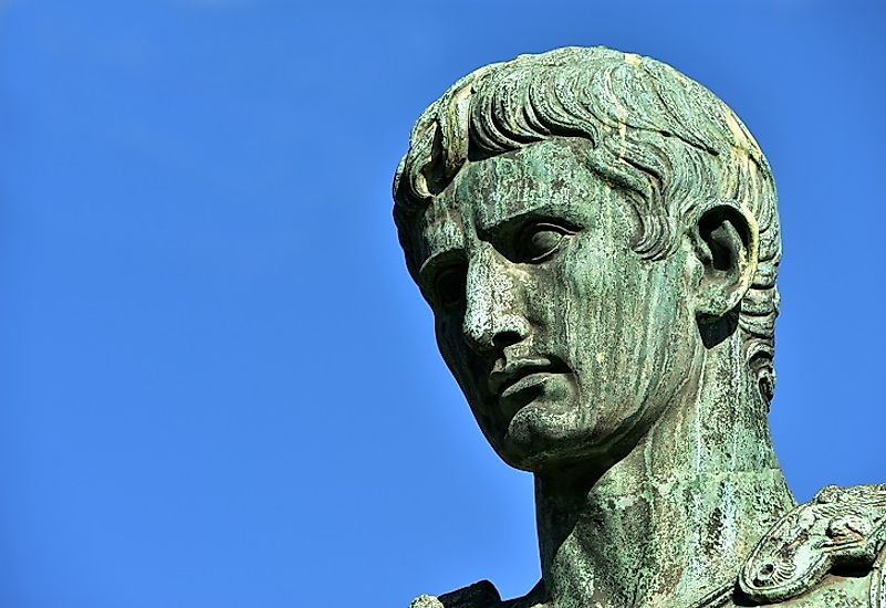 Bronzen statue of Gaius Julius Caesar Octavianus​, better known as Imperator Caesar Augustus.