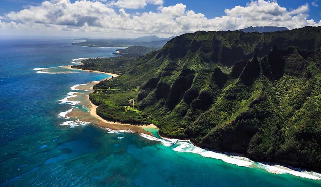 Hawaiis is an island group in the Pacific Ocean.