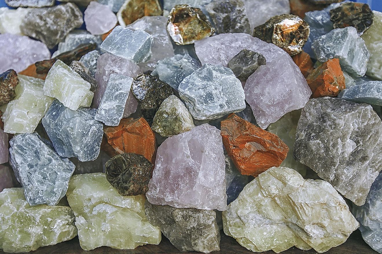 Minerals have many nutritional benefits whereas rocks have no nutritional benefits. 