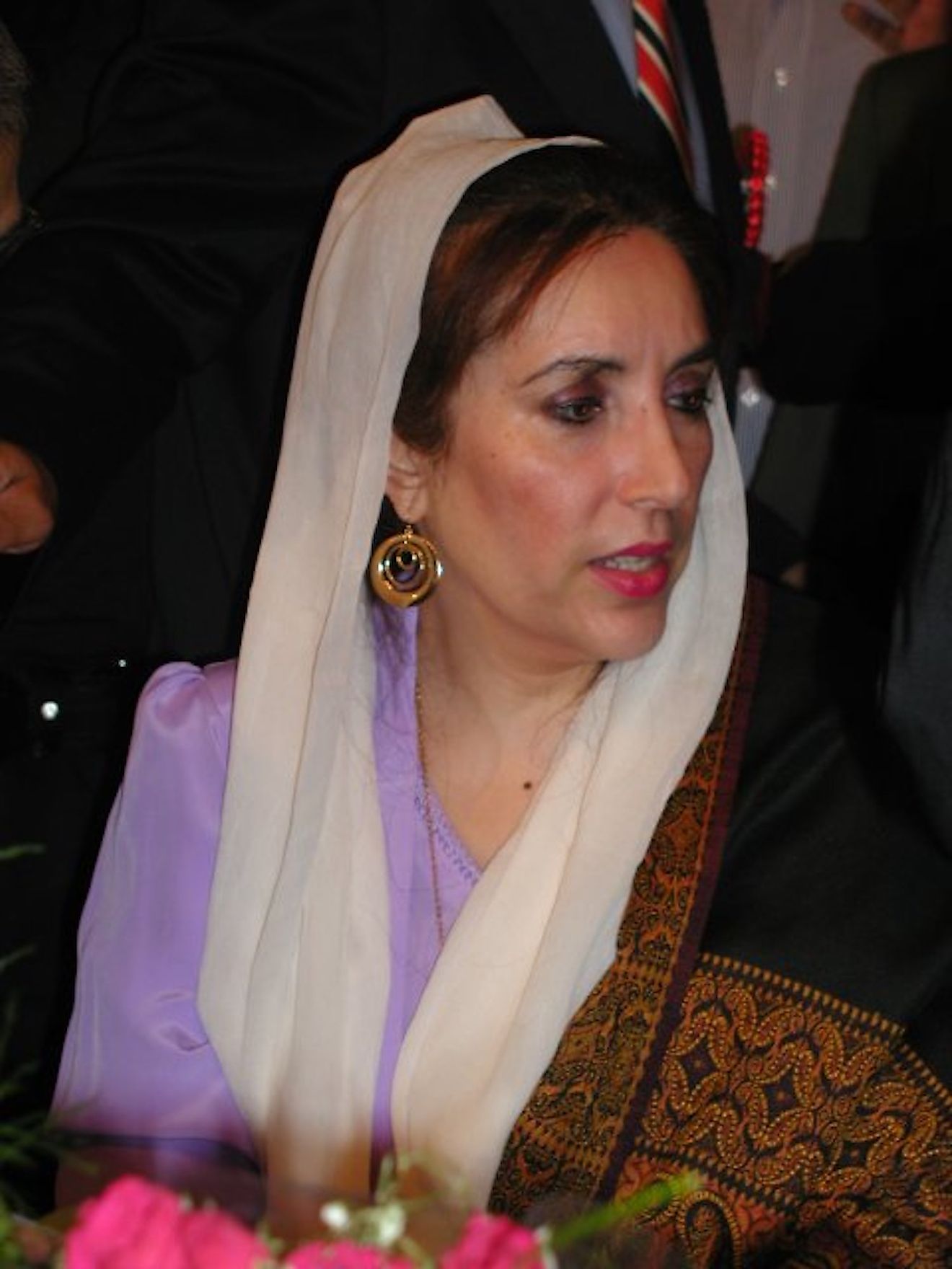 Benazir Bhutto, photographed at Chandini Restaurant, Newark, CA by iFaqeer. Image credit: iFaqeer/Wikimedia.org