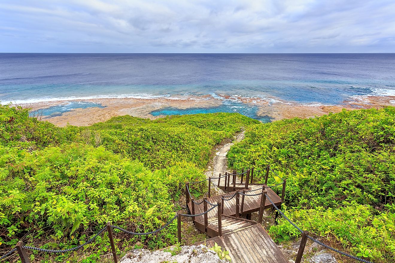 Sea track down to Hikutavake reef flats and pools, Niue. Image credit: Molly Brown NZ/Shutterstock.com