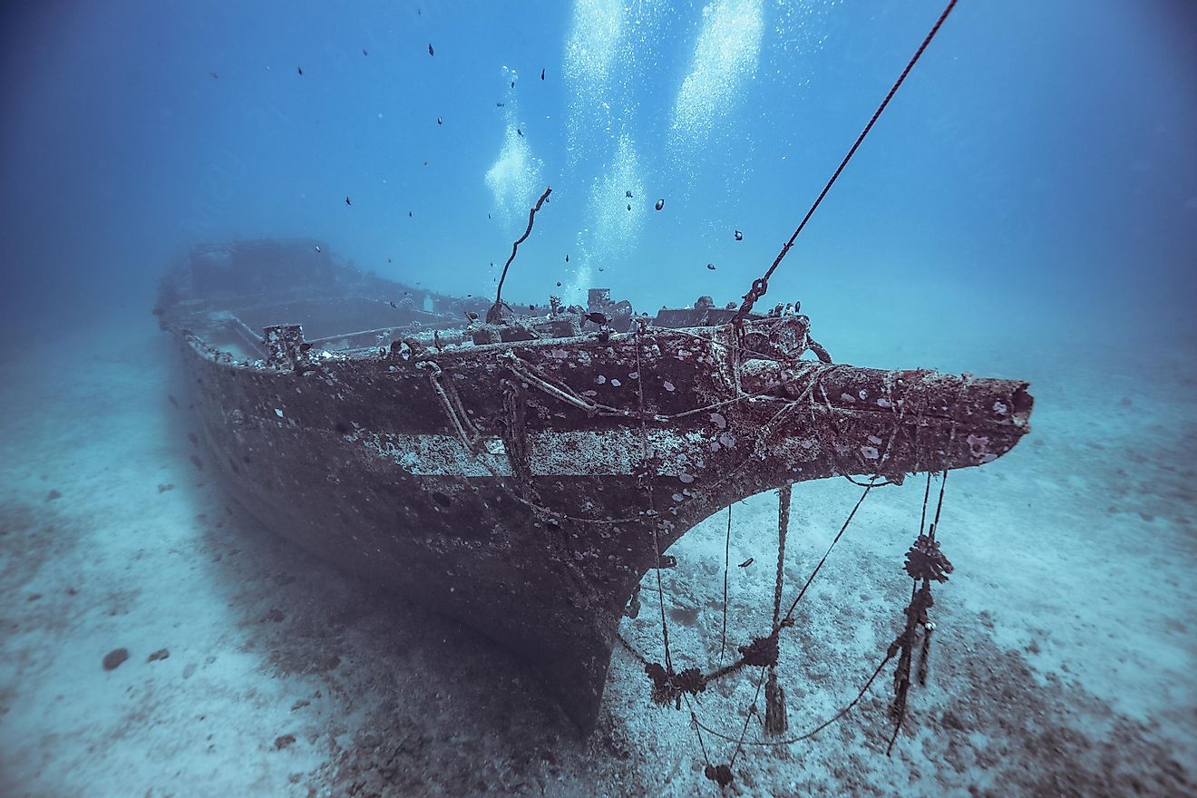 A shipwreck one hundred feet underwater in Hawaii. Image credit: Maui Topical Images/Shutterstock