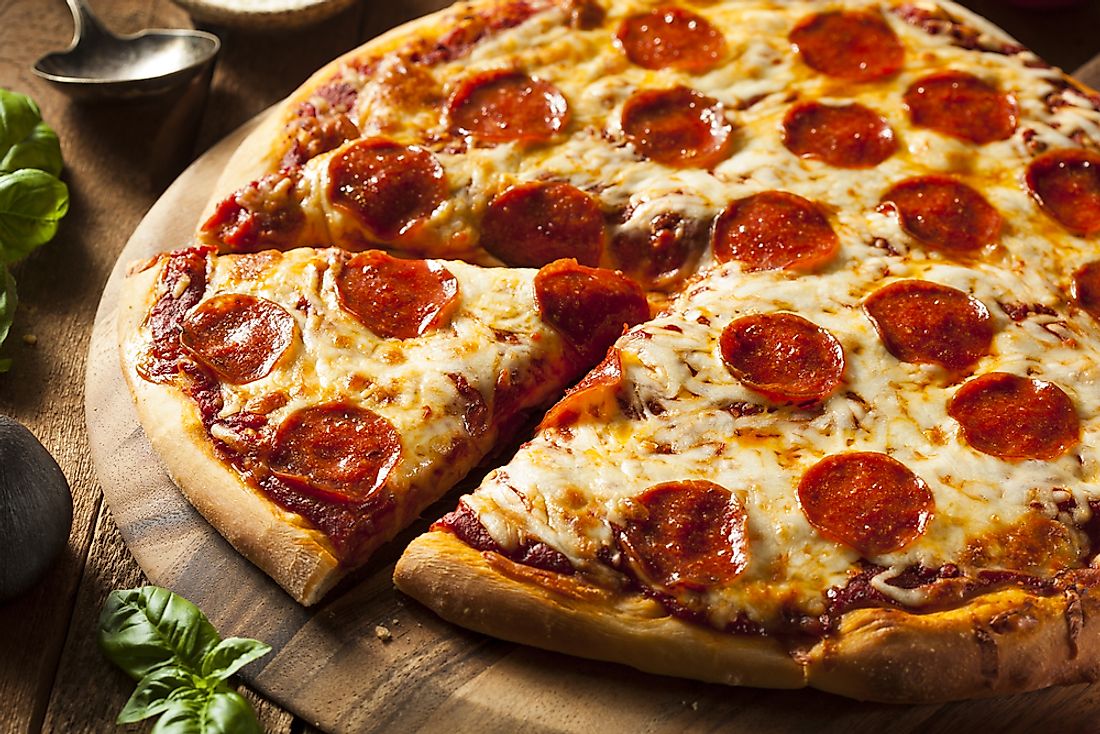 Pizza is one of the world's favorite fast food choices. It originally came from Italy. 