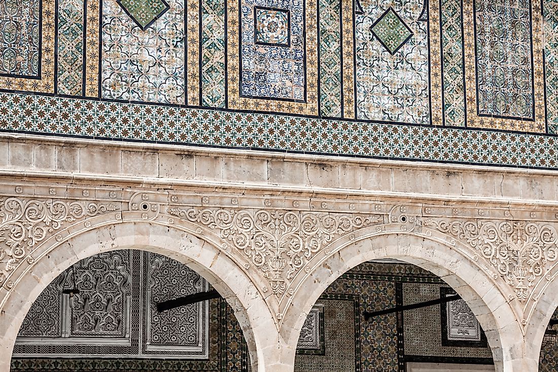 The Zaouia of Sidi Saheb is a classic example of Tunisian Arabic architecture.