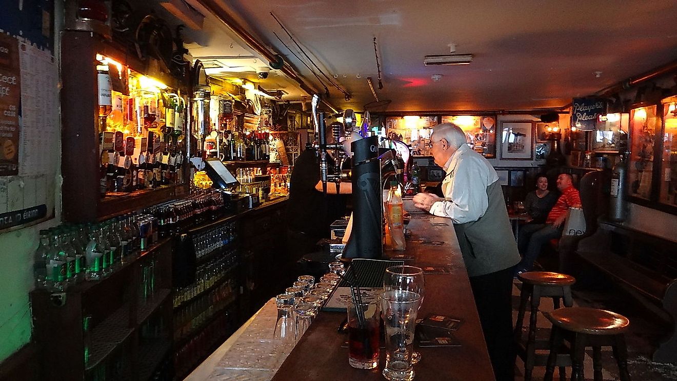 Sean's Bar, Athlone, Ireland. Image credit: Serge Ottaviani/Wikimedia.org