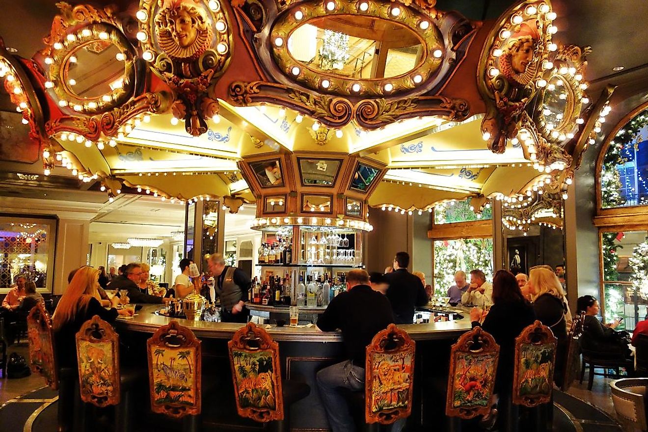 Carousel Piano Bar & Lounge: New Orleans