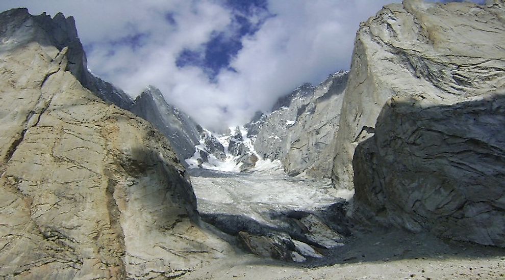 The rugged landscape of the Siachen Glacier offers extreme challenges to the soldiers living here.