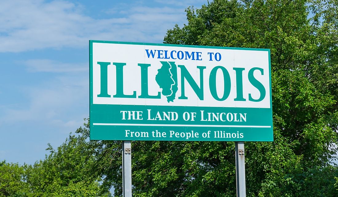 Welcome sign along the Illinois state border.