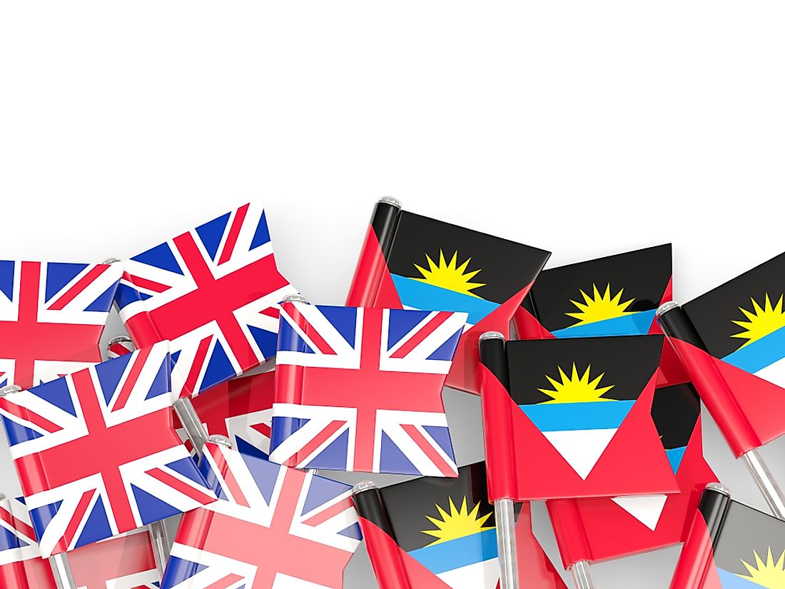 English is the official language of Antigua and Barbuda. 