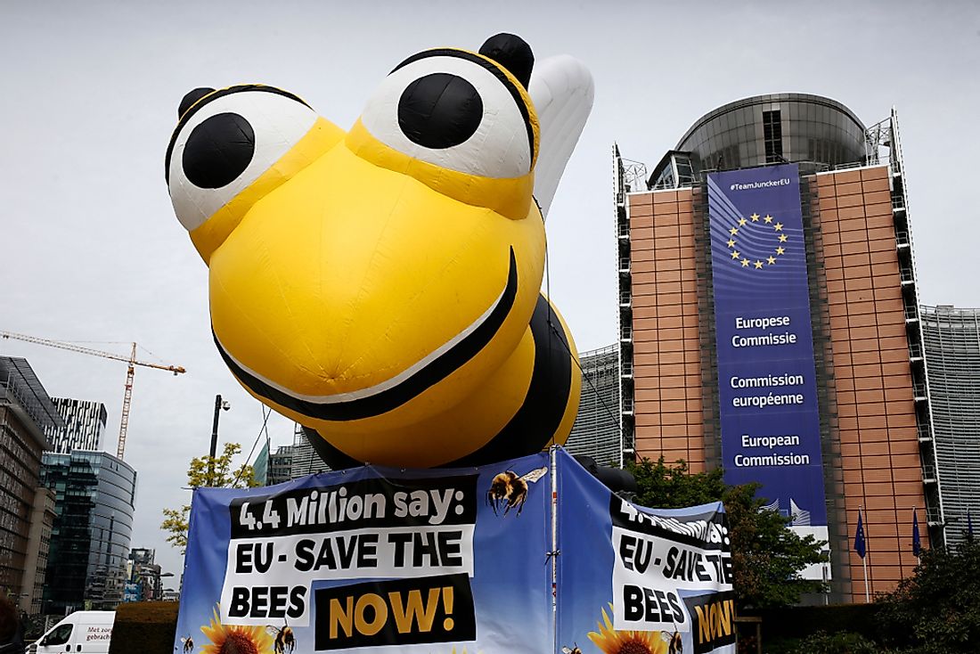 Protests outside the EU Commission office in Brussels, Belgium on April 27, 2018 calling for a ban on neonicotinoid pesticides.  Editorial credit: Alexandros Michailidis / Shutterstock.com