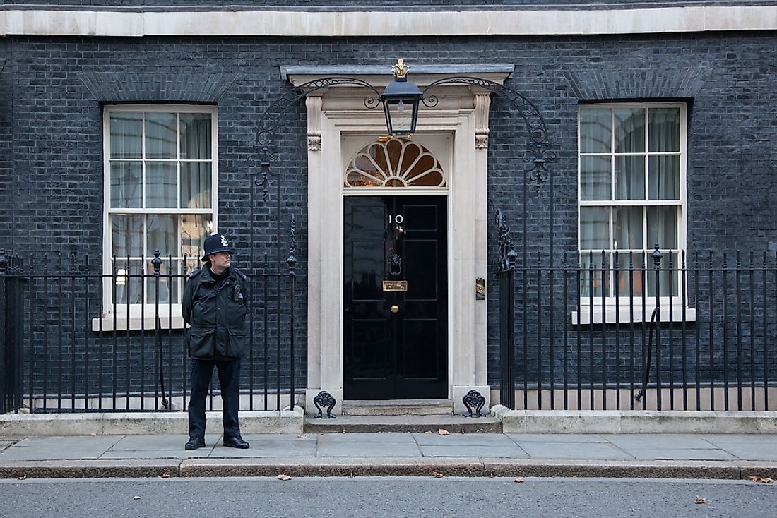 Police officer on duty outside 10 Downing Street. Editorial credit: dominika zarzycka / Shutterstock.com