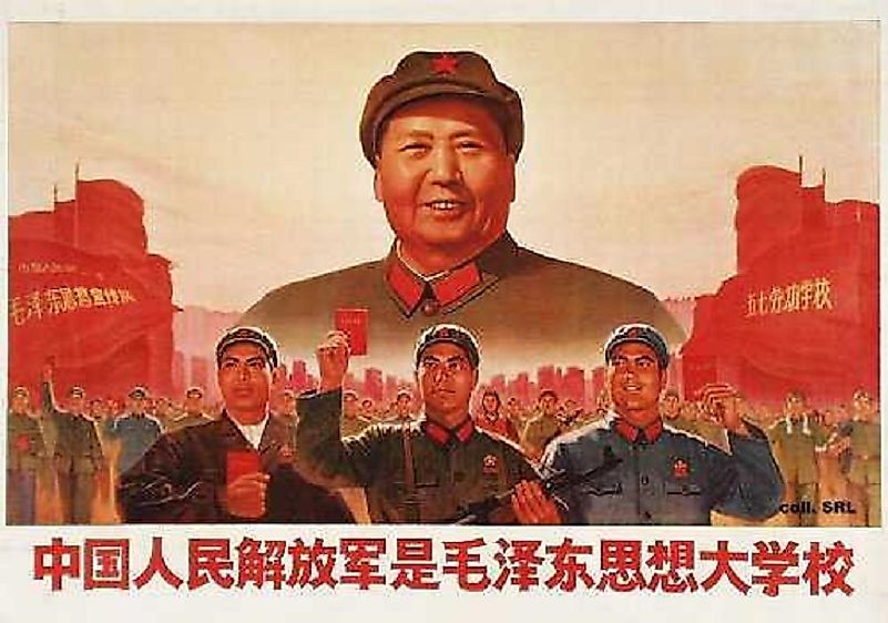 A poster depicting Mao and Chinese laborers and promoting the Cultural Revolution.