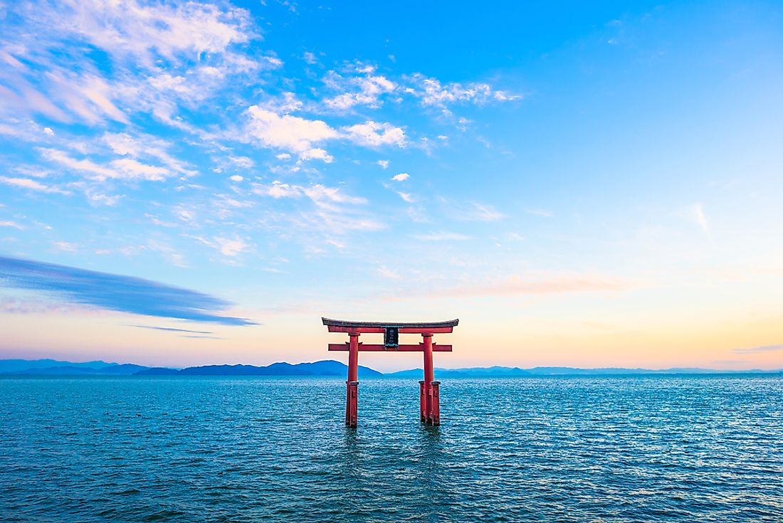Biwa Lake is the largest in Japan. 