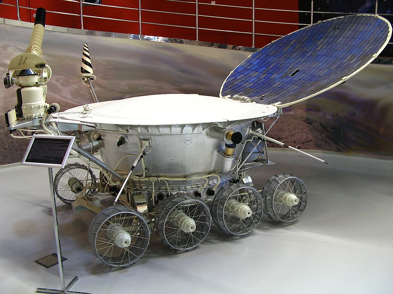 Soviet Lunokhod moonrover. Image credit: Petar Milošević/Wikimedia.org
