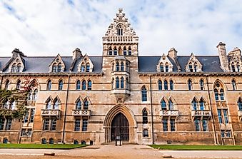 Oxford University - Educational Institutions around the World
