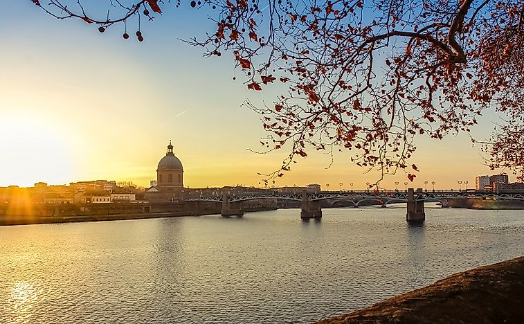 Garonne River - Natural Wonders Of Europe - WorldAtlas.com