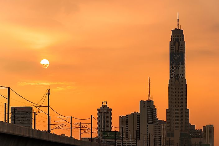 #5 Baiyoke Tower II, Thailand - 997 Feet