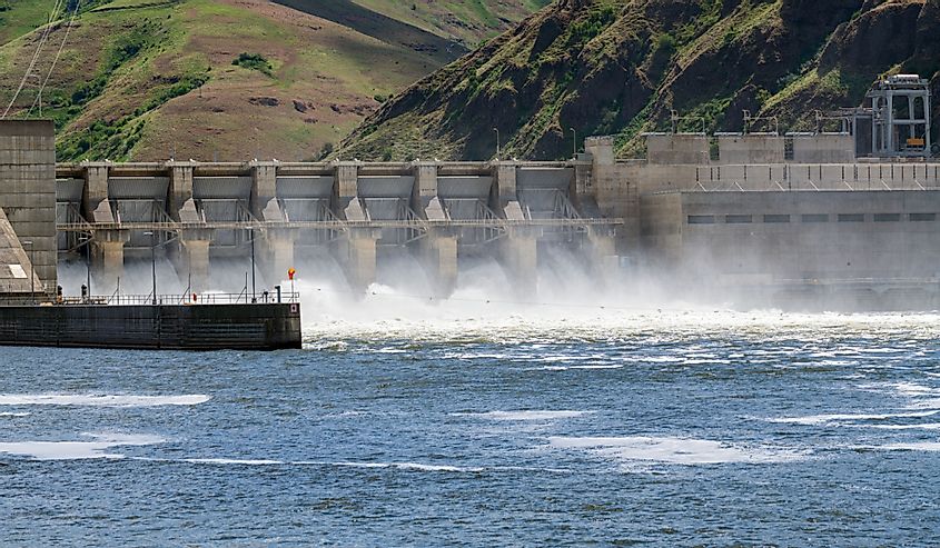 The spillway of the Lower Granite Lake Dam on the Snake River in Washington