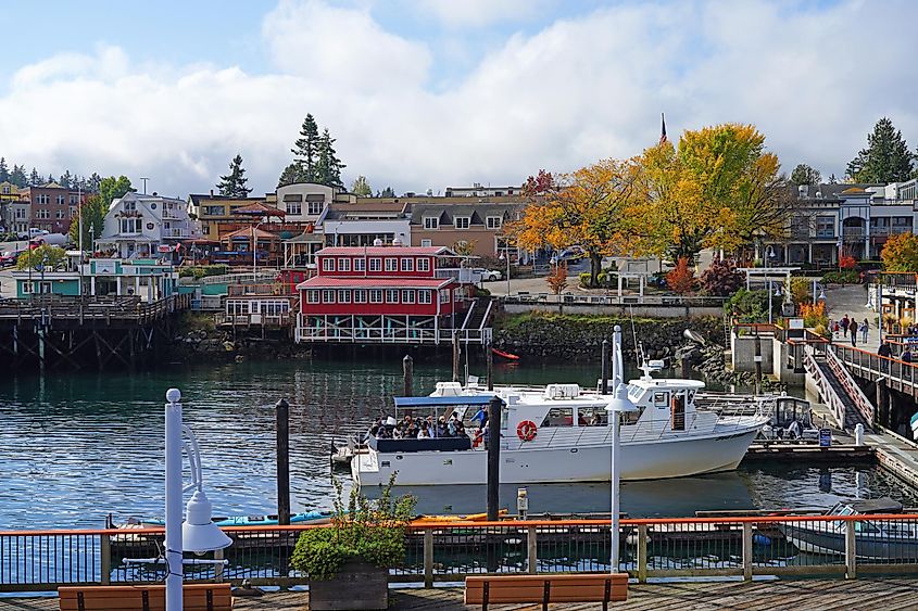 Landscape view of downtown Friday Harbor, the main town in the San Juan Islands archipelago in Washington State, USA.