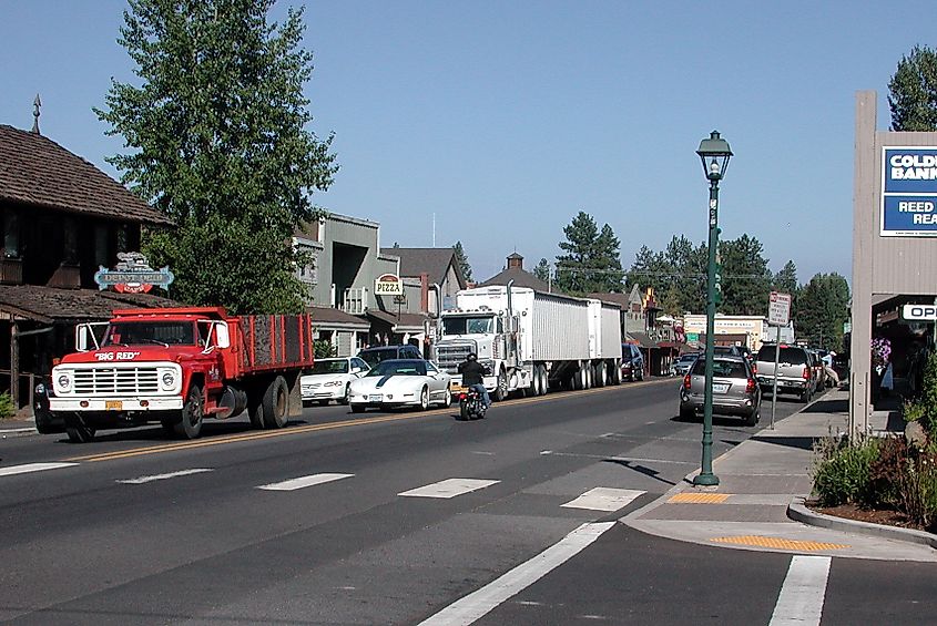 Cascade Avenue in downtown Sisters, Oregon.