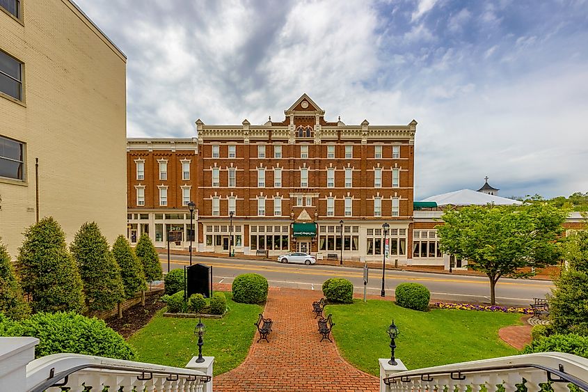 In Greeneville, Tennessee, USA, the historical district features the General Morgan Inn, initially built in 1887 as the Grand Central railroad hotel.