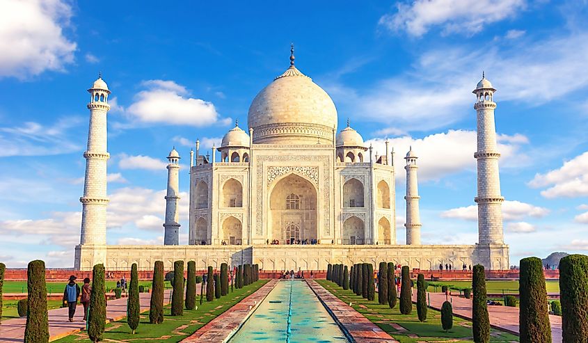 Taj Mahal, Agra, Uttar Pradesh, India on a sunny day