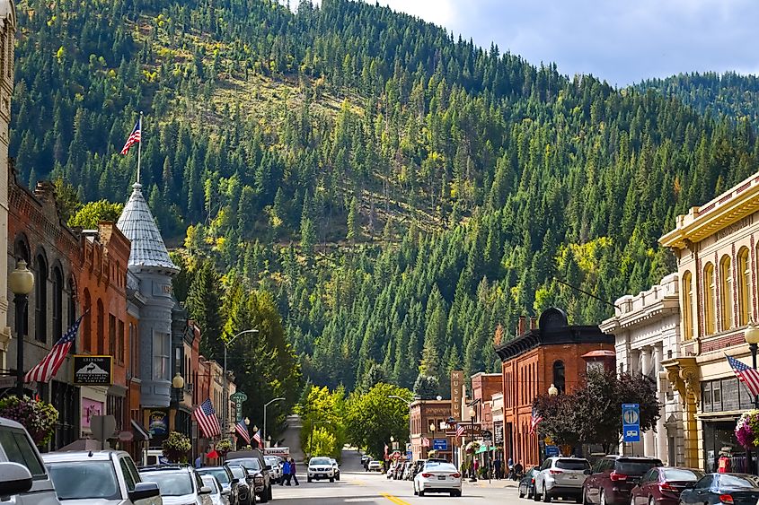 Main Street in Wallace, Idaho lined with buildings.