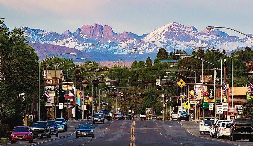 Main Street, Pinedale, Wyoming, with mountains in the view.