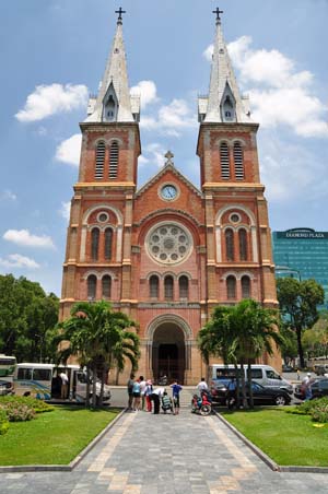 notre dame cathedral saigon