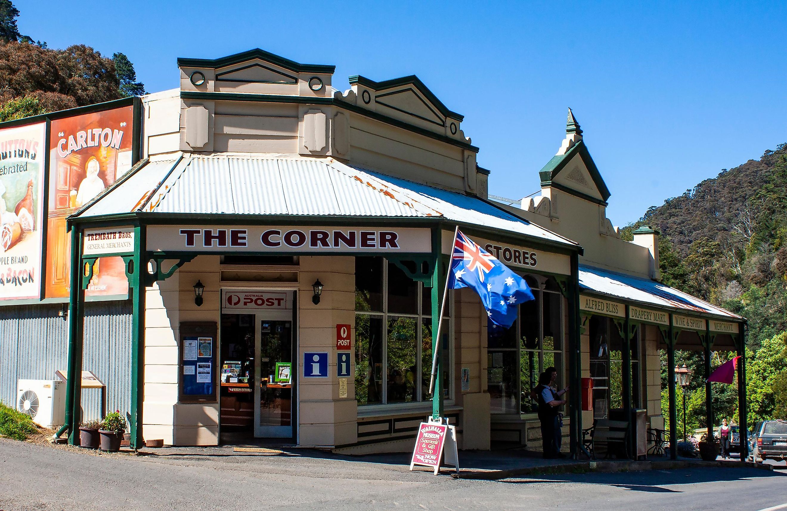  The quaint shopping precinct of the historic gold mining town of Walhalla, Victoria