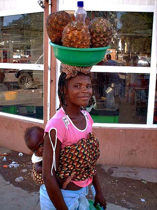 Luanda woman and child
