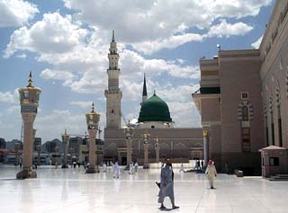 Al-Masjid al-Nabawi