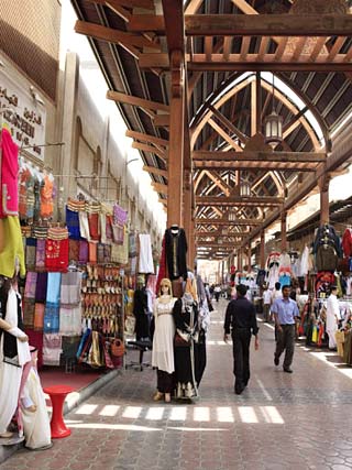 Textile Souk, Bur Dubai, Dubai, United Arab Emirates, Middle East