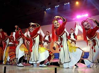 traditional costume and dance of Albania