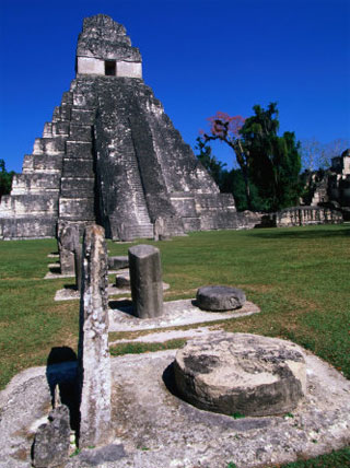 tikal mayan ruins