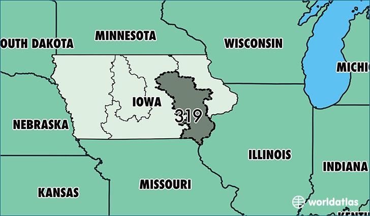 Map of Iowa with area code 319 highlighted