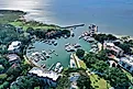Hilton Head Island harbor, South Carolina. Editorial credit: Helioscribe / Shutterstock.com.