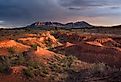 The ridges of Wilpena Pound (Ikara) in Ikara-Flinders Ranges National Park, South Australia. Image credit: Kwest/Shutterstock.com
