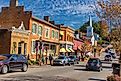 Fall colors at Jonesborough, Tennessee. Image credit: Dee Browning / Shutterstock.com.