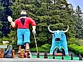 Giant roadside statues of Paul Bunyan and Babe the Blue Ox in Klamath, California. Image credit: Adele Heidenreich / Shutterstock.com