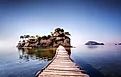 Picturesque Greek island. Image credit: Feel good studio/Shutterstock