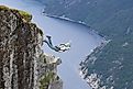 Basejumping Kjerag, Norway