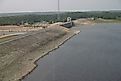 Harry S. Truman Lake Dam, By MoBikeFed - Truman Lake dam, https://creativecommons.org/licenses/by/2.0 https://commons.wikimedia.org/w/index.php?curid=112933846