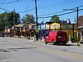 Downtown Geneva-on-the-Lake, Ohio. By Michael A. Orlando, CC BY-SA 3.0, Wikimedia Commons