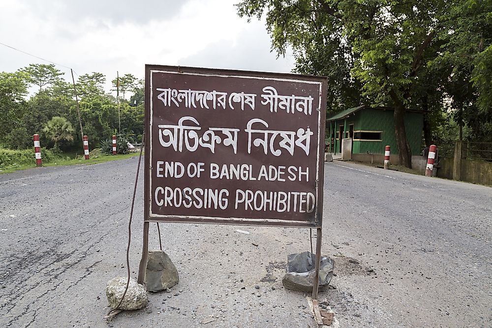 Which Countries Border Bangladesh?