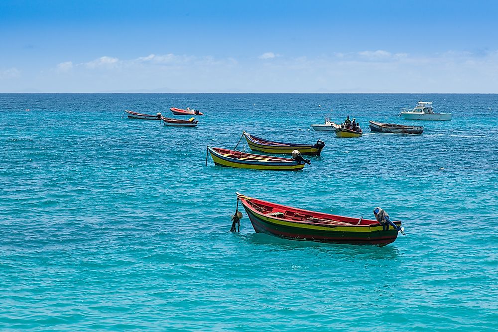 Which Island Countries Are Located In The Atlantic Ocean?