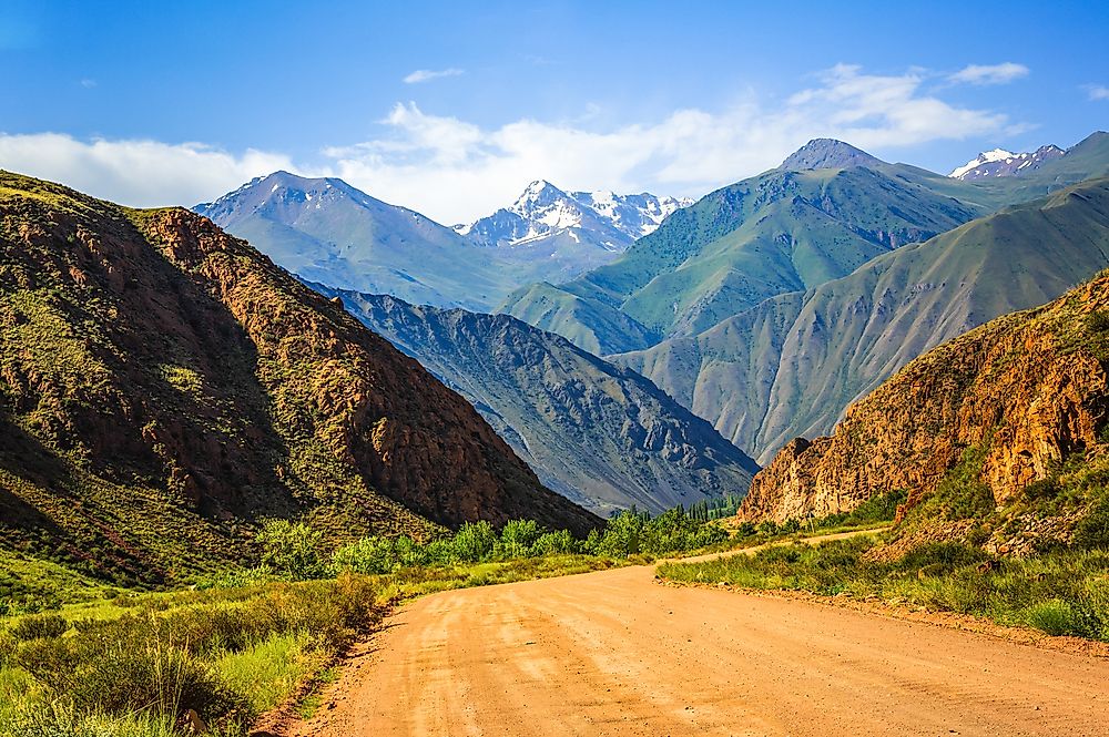 What is The Difference Between Topical Prominence and Altitude?